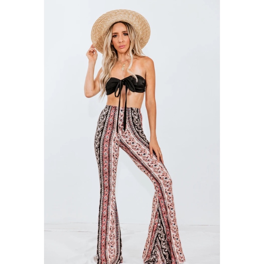 Haute & Rebellious Festive Print Flare Palazzo Pants